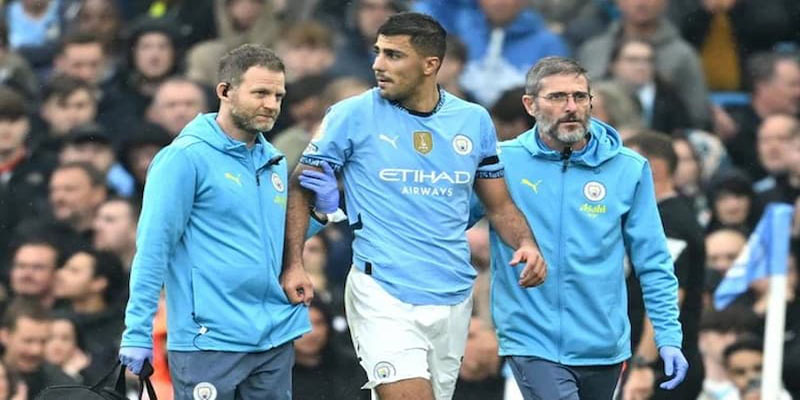 Rodri Tin Đồn Chế Giễu Vinicius Sau Quả Bóng Vàng 2024 7 Tiền vệ Rodrigo đang chơi cho MC